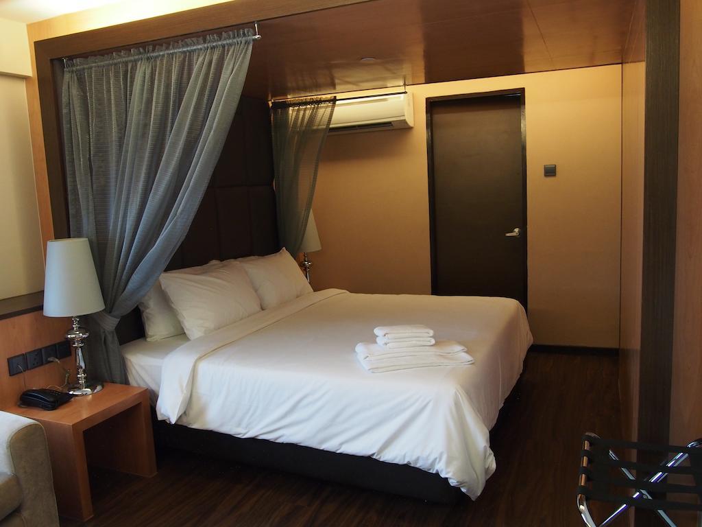 C'Haya Hotel Kota Kinabalu Kültér fotó