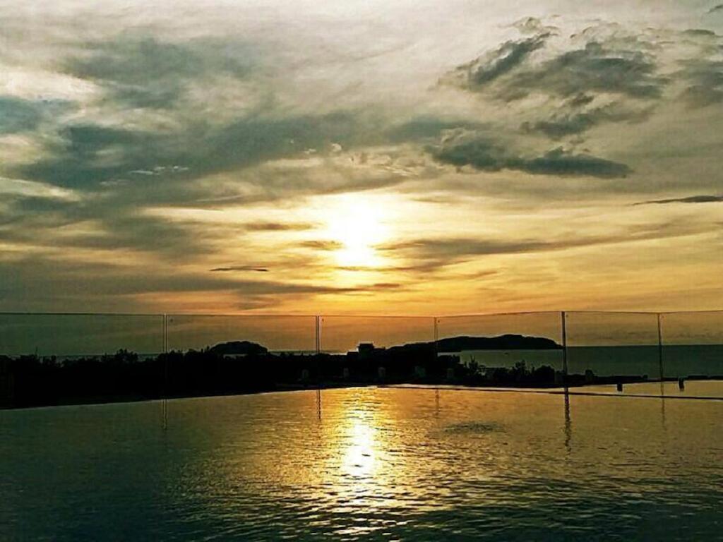 C'Haya Hotel Kota Kinabalu Kültér fotó