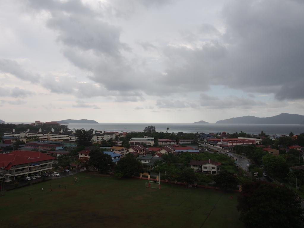 C'Haya Hotel Kota Kinabalu Kültér fotó